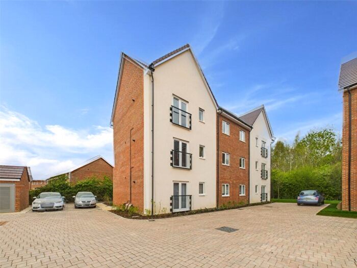 2 Bedroom Apartment To Rent In Drake Gardens, Brockworth, Gloucester, Gloucestershire, GL3