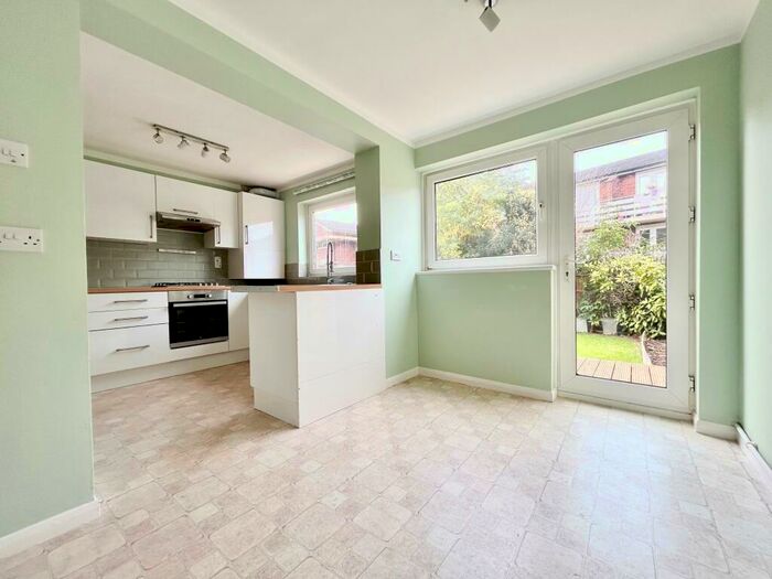 4 Bedroom Semi-Detached House To Rent In Muscroft Road, Prestbury, Cheltenham, GL52