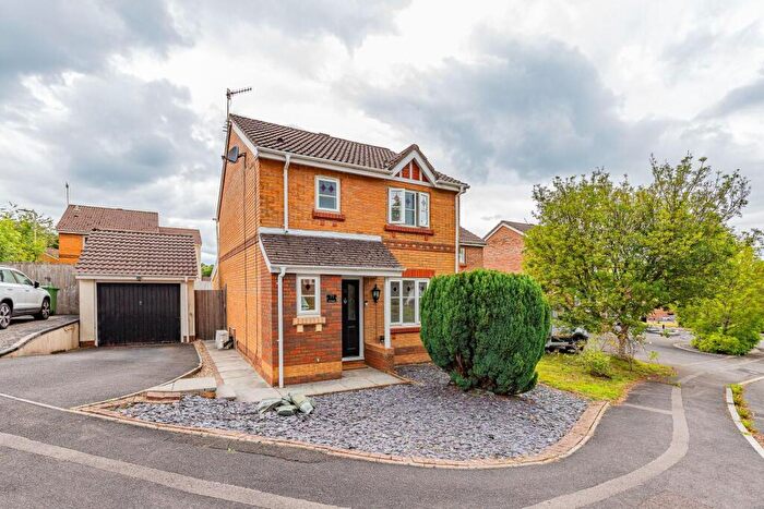 3 Bedroom Detached House For Sale In Heol Ysgubor, Castle View, CF83