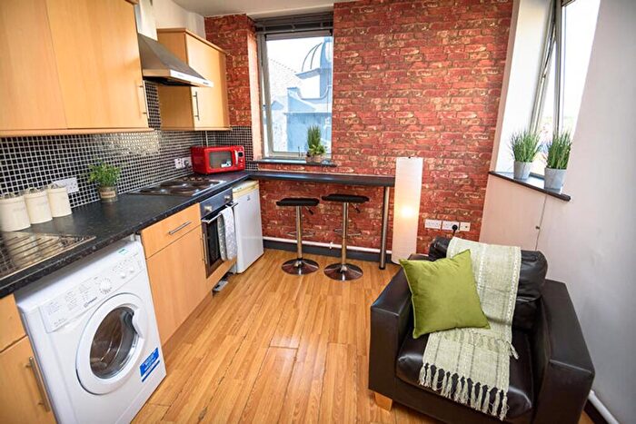 2 Bedroom Flat To Rent In Goldsmith Street, Nottingham, NG1