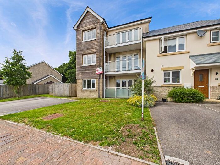 2 Bedroom Flat For Sale In Trelowen Drive, Penryn - Apartment With Balcony, TR10