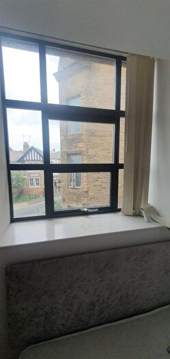 1 Bedroom Flat To Rent In Sunbridge Road, Bradford, BD1