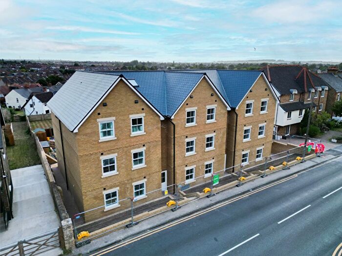 2 Bedroom Flat To Rent In Milton Mount, Old Road East, Gravesend, Kent, DA12