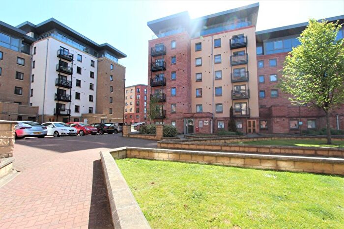 2 Bedroom Flat To Rent In Slateford Gait, Slateford, Edinburgh, EH11