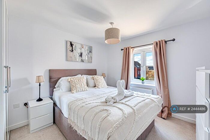 2 Bedroom Detached House To Rent In Pliny Lane, Fairfields, Milton Keynes, MK11