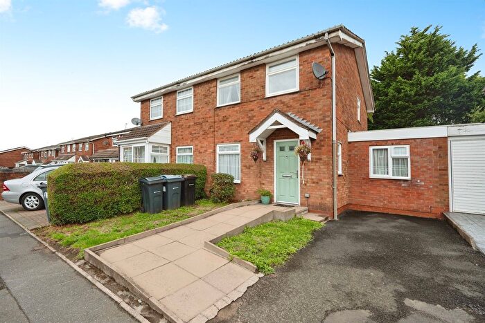 3 Bedroom Semi-Detached House For Sale In Heath Street, Birmingham, B18