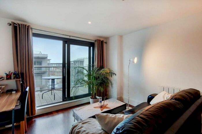 1 Bedroom Flat For Sale In West Carriage House, Woolwich Riverside, London, SE18