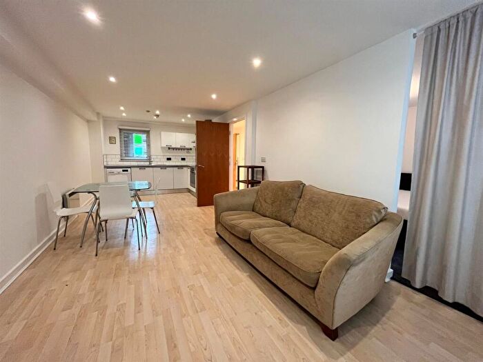1 Bedroom Apartment To Rent In The Linx, Simpson Street, Manchester, M4