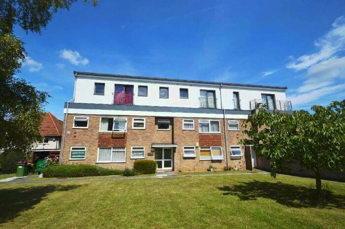 1 Bedroom Flat To Rent In St James Road, Sutton, Surrey, SM1
