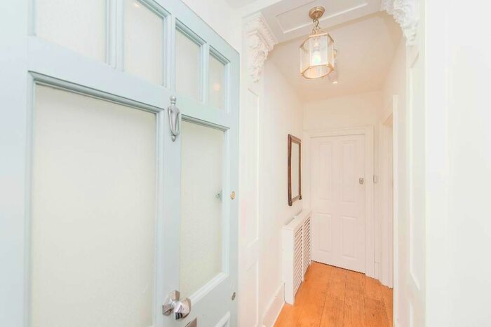 3 Bedroom Flat To Rent In St Leonards Road, Hove, East Sussex, BN3