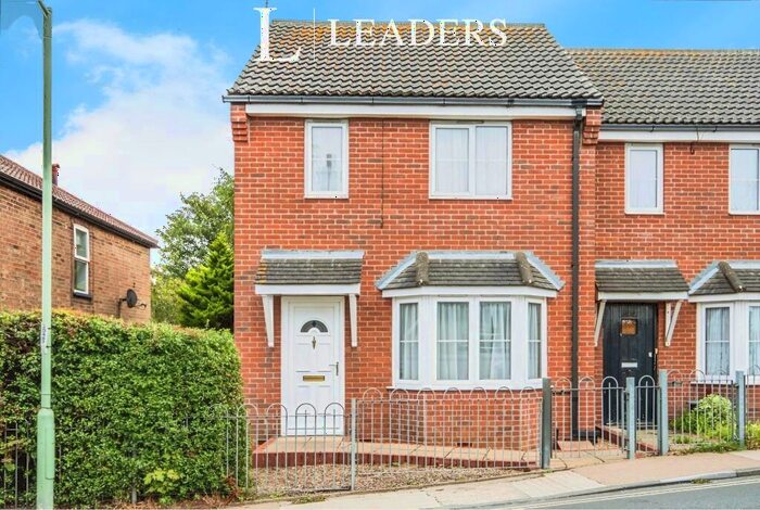 2 Bedroom End Of Terrace House To Rent In Commodore Road, Oulton Broad, Lowestoft, NR32