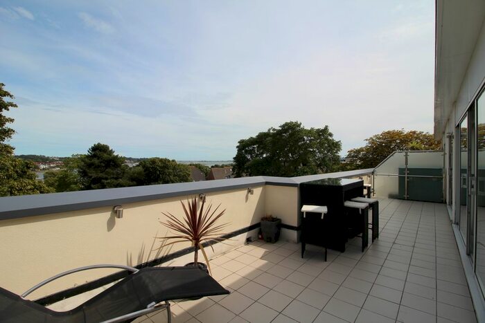 2 Bedroom Flat To Rent In Seldown Road, Poole, BH15