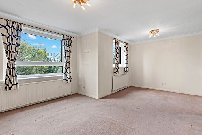 1 Bedroom Flat For Sale In Flat, Camphill Avenue, Shawlands, Glasgow, G41