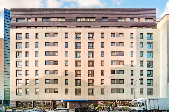 3 Bedroom Flat To Rent In Wilton Road, Westminster, SW1V