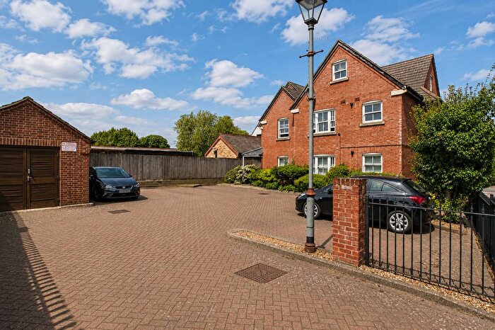 1 Bedroom Flat For Sale In Featherbed Lane, Hemel Hempstead, HP3