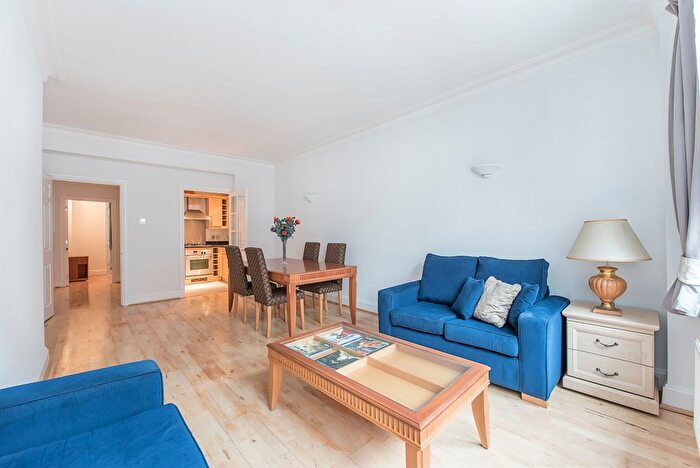 1 Bedroom Flat For Sale In Whitehall, London, SW1A
