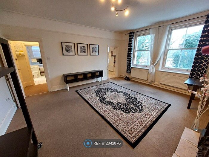 1 Bedroom Flat To Rent In Normanton Road, South Croydon, CR2