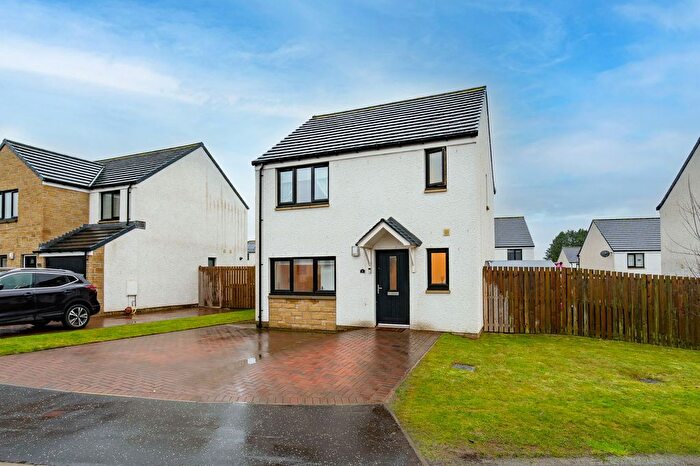 4 Bedroom Detached House For Sale In Grayhills Walk, Dundee, DD2