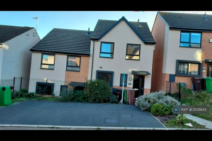 3 Bedroom Semi-Detached House To Rent In Pym Walk, Nottingham, NG3