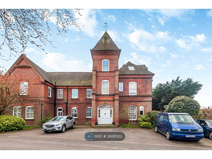 1 Bedroom Flat To Rent In Summersbury Drive, Shalford, Guildford, GU4