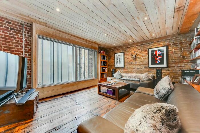 2 Bedroom Flat To Rent In Cole Street, London, SE1