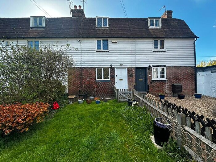 2 Bedroom Terraced House To Rent In Benover Road, Yalding, ME18