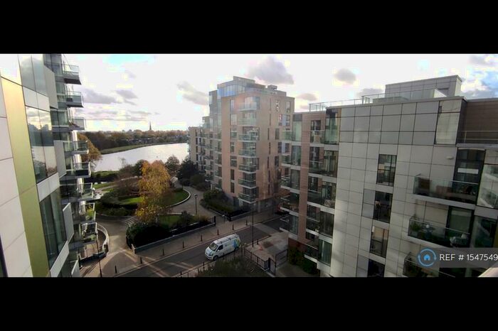 2 Bedroom Flat To Rent In Woodberry Grove, London, N4
