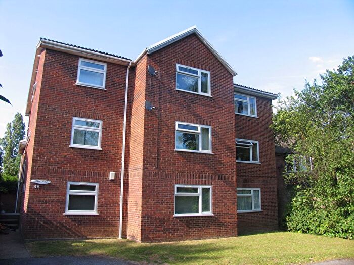 1 Bedroom Flat To Rent In Station Road, The Firs, UB8