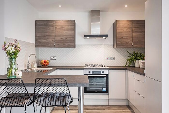 2 Bedroom Property To Rent In Newly Refurbished -Bedroom Flat - Modern, Spacious, With Parking, BH14