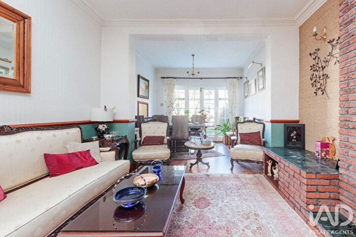 5 Bedroom Semi-detached House For Sale In Nibthwaite Road, Harrow, HA1