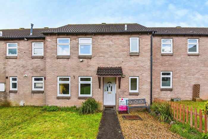 4 Bedroom Terraced House For Sale In Grove Mead, Frome, BA11