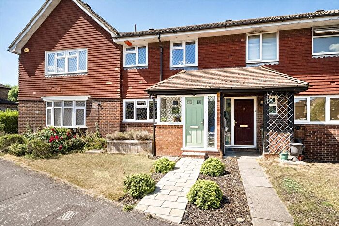 3 Bedroom Terraced House For Sale In Guildford, Surrey, GU4