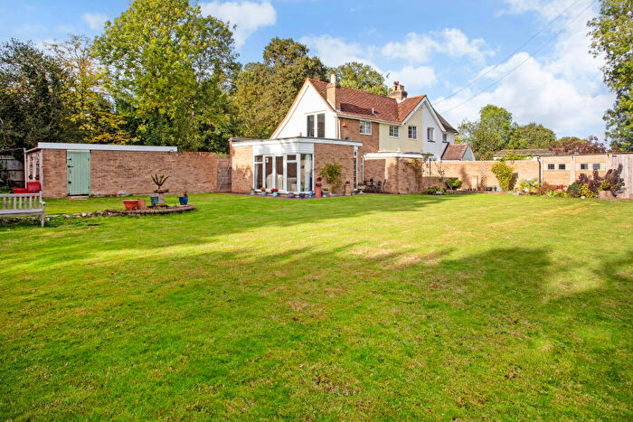 3 Bedroom Semi-Detached House For Sale In The Old Coach Road, Hertford, SG14