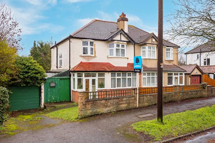 3 Bedroom Semi Detached House For Sale In Mount Park, Carshalton, SM5