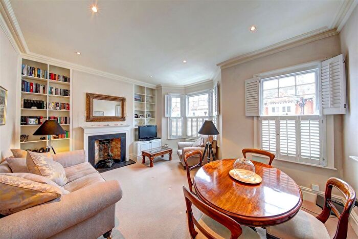 3 Bedroom Flat To Rent In Gayville Road, London, SW11