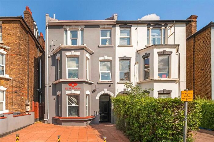 1 Bedroom Flat To Rent In Claremont Road, London, NW2