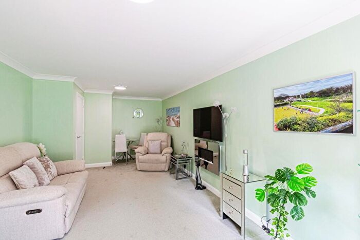 1 Bedroom Flat For Sale In Ashton View, Lytham St. Annes, Lancashire, FY8