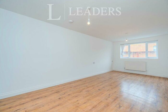 Apartment To Rent In Above Bar Street, Southampton, SO14