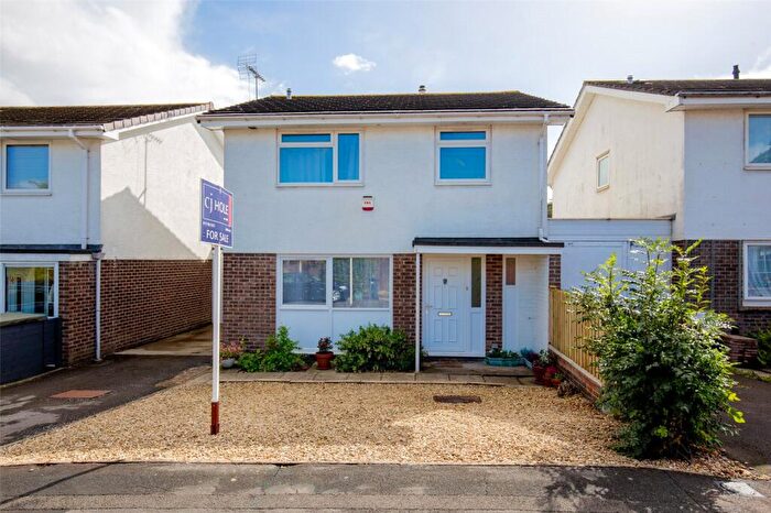 4 Bedroom Link Detached House For Sale In Gleneagles Drive, Bristol, BS10