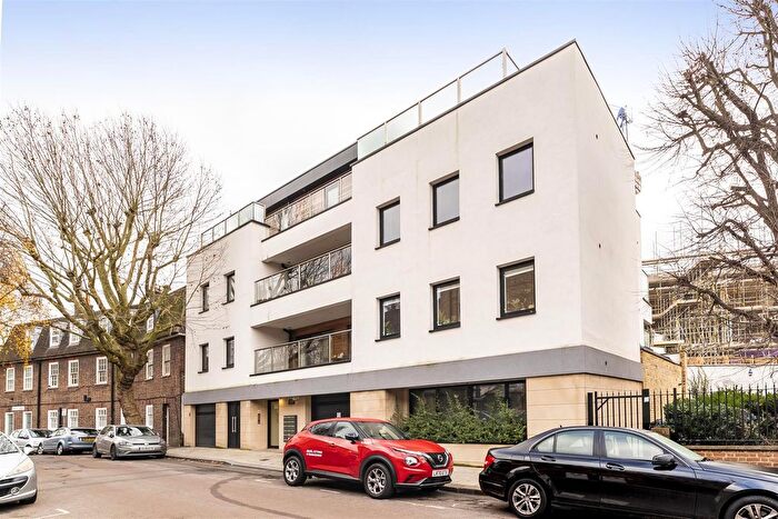 2 Bedroom Flat For Sale In Northcote Avenue, Ealing, W5