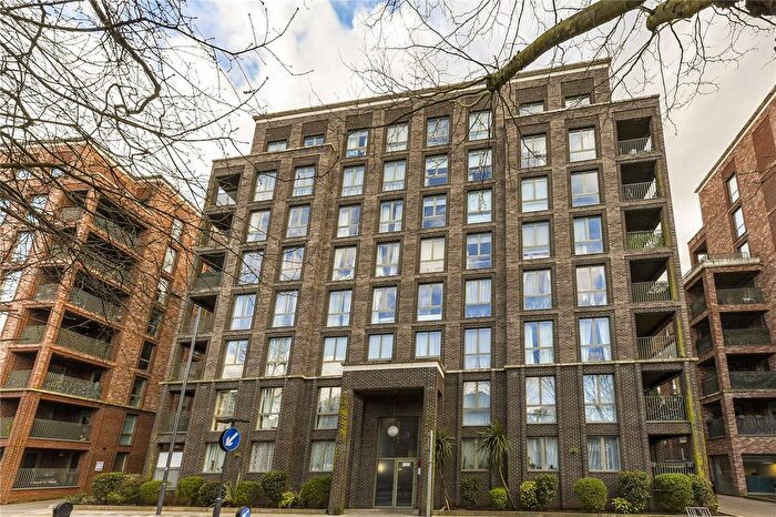 2 Bedroom Flat To Rent In Bellow House, Harrow On The Hill, HA1