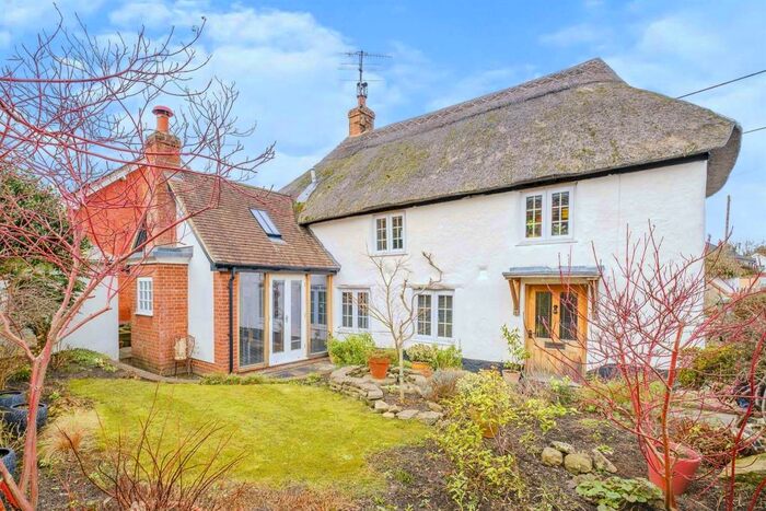 2 Bedroom Character Property For Sale In Salisbury Road, Shrewton, Salisbury, SP3