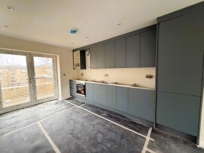 1 Bedroom Flat To Rent In Station Road, London, N11