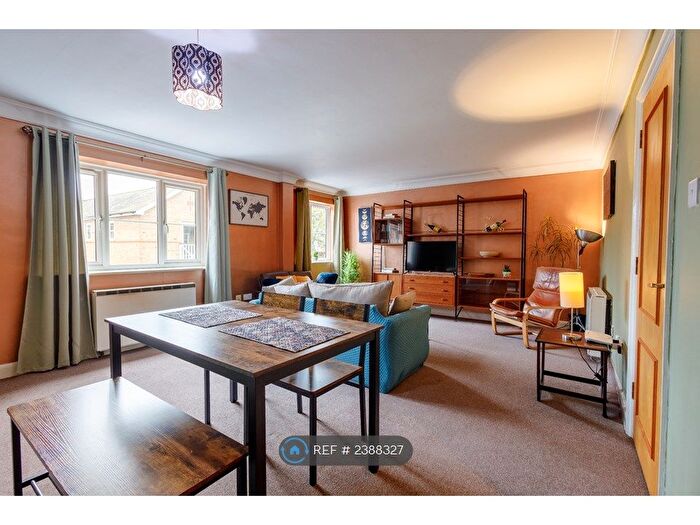 2 Bedroom Flat To Rent In Canterbury, Canterbury, CT2