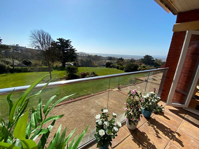 2 Bedroom Flat For Sale In Douglas Avenue, Exmouth, EX8