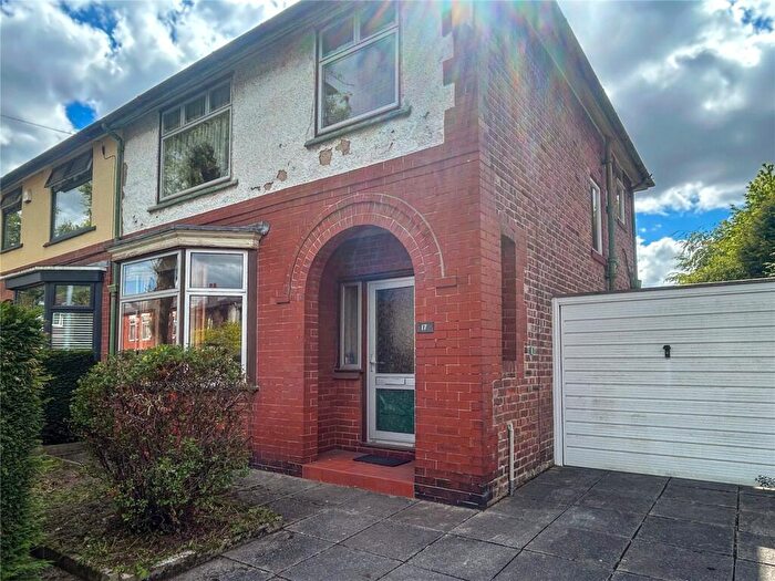 3 Bedroom Semi Detached House For Sale In Parkfield Road North, New Moston, Manchester, M40