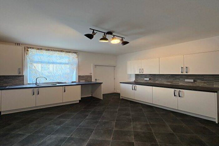 2 Bedroom Property To Rent In Laithe Street, Burnley, BB11