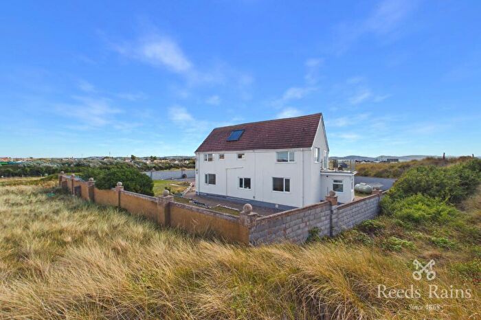 4 Bedroom Detached House For Sale In The Promenade, Kinmel Bay, Conwy, LL18