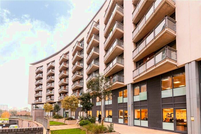 2 Bedroom Flat To Rent In Palmers Road, London, E2