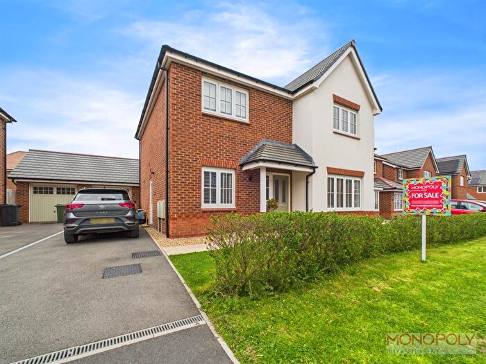4 Bedroom Detached House For Sale In Prestwich Gardens, Llay, Wrexham, LL12